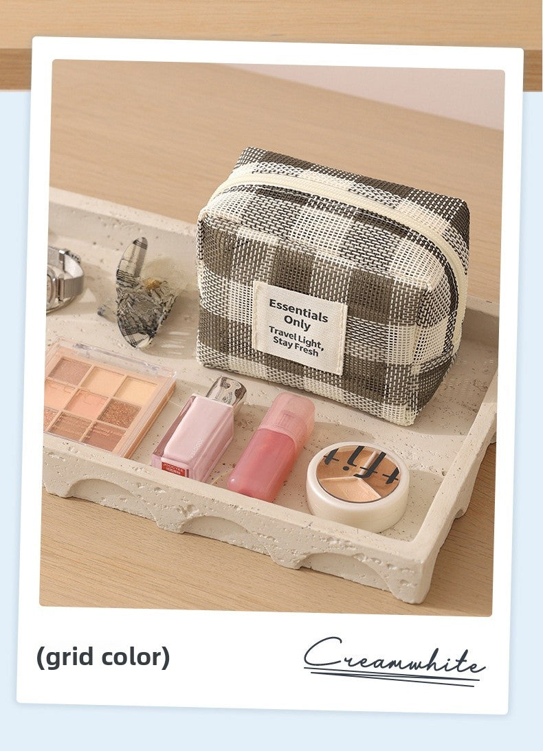 Lattice Cosmetic Bag Featuring Stylish Design For Convenient Storage