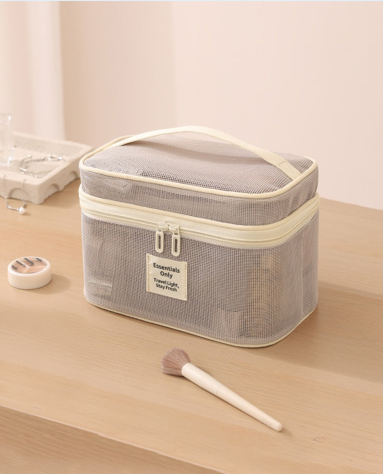 Lattice Cosmetic Bag In Stylish Design For Convenient Storage