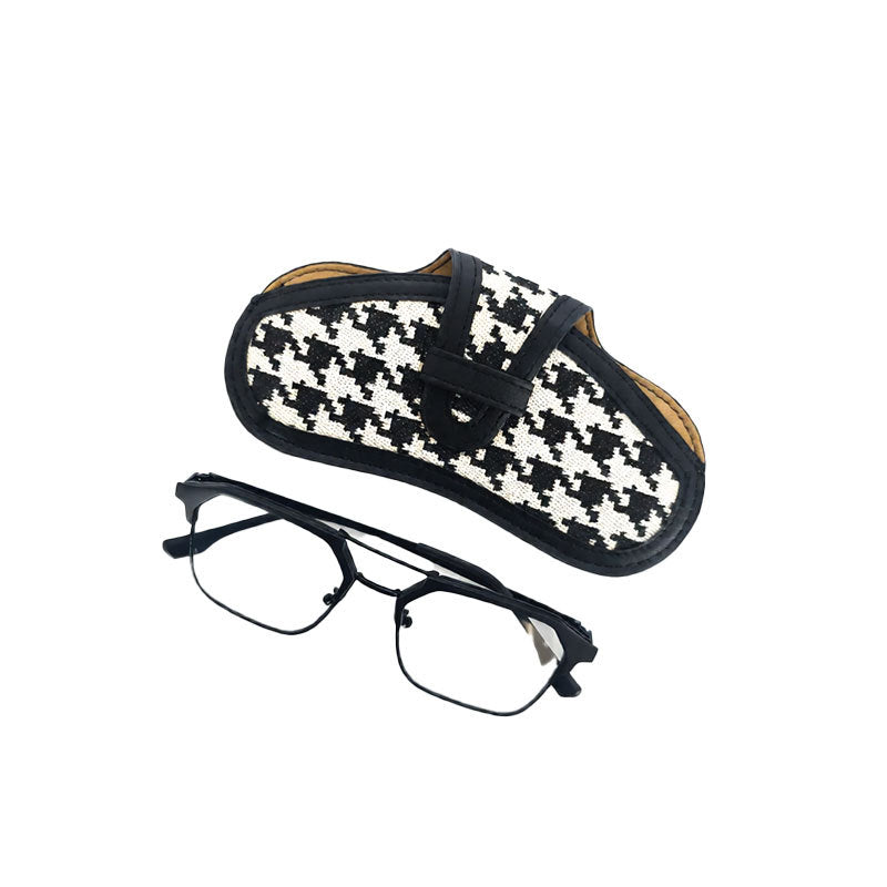 Canvas Glasses Pouch In Black For Durable And Stylish Eyewear Protection