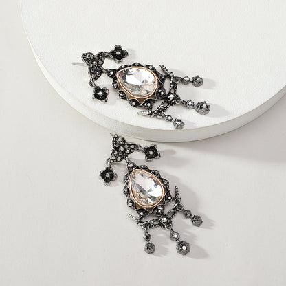 Water Droplets For Women Retro Zinc Alloy Earring With Distressed Craft And Rhinestone Inlay, Perfect For Banquet
