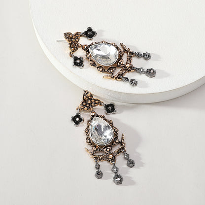 Water Droplets For Women Retro Zinc Alloy Earring With Distressed Craft And Rhinestone Inlay, Perfect For Banquet