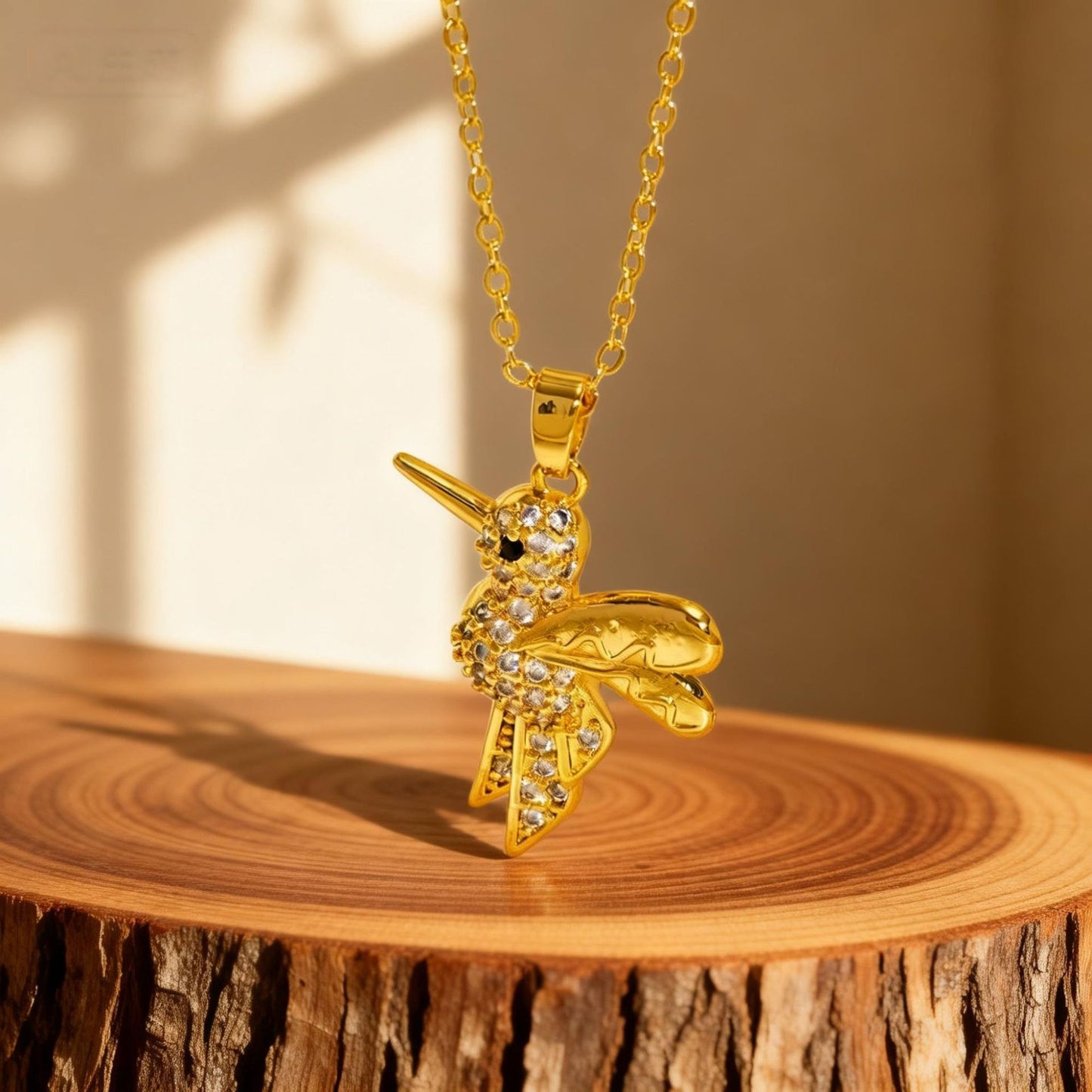 Copper Animal Necklace For Stylish Wear, Featuring A Golden Finish, 1 Piece