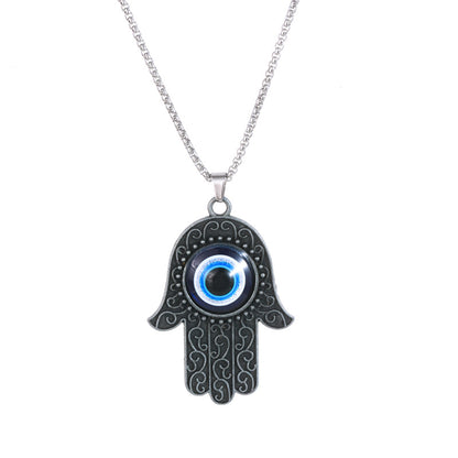 Devil's Eye Necklace In Silver, Perfect For Stylish And Unique Accessories