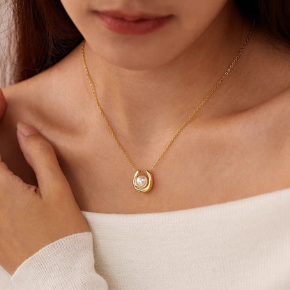 Pearl Necklace For Women In Titanium Steel With 14K Real Gold Plated Cable Chain Featuring Elegant Pearl Inlay