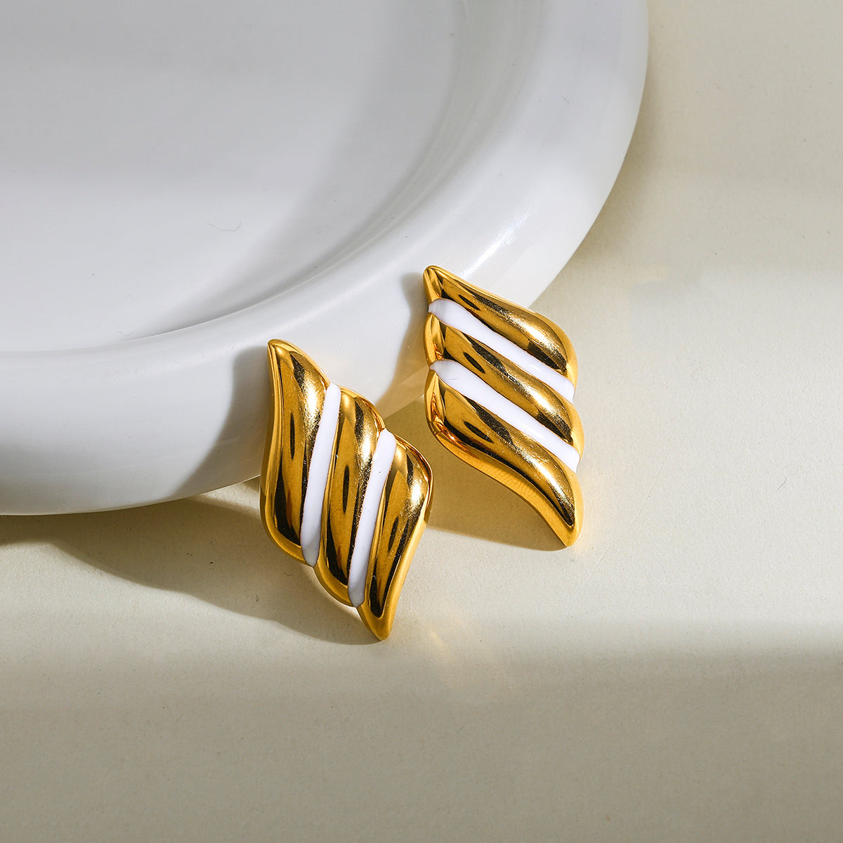 Heart Shape Stud Earrings For Women Featuring 18K Real Gold Plated 304 Stainless Steel With Imitation Pearl Inlay