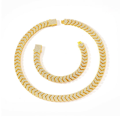 Fish Tail Hip-Hop Cuban Link Chain Curb Chain Necklace For Unisex Featuring Golden Zinc Alloy And Rhinestones Inlay
