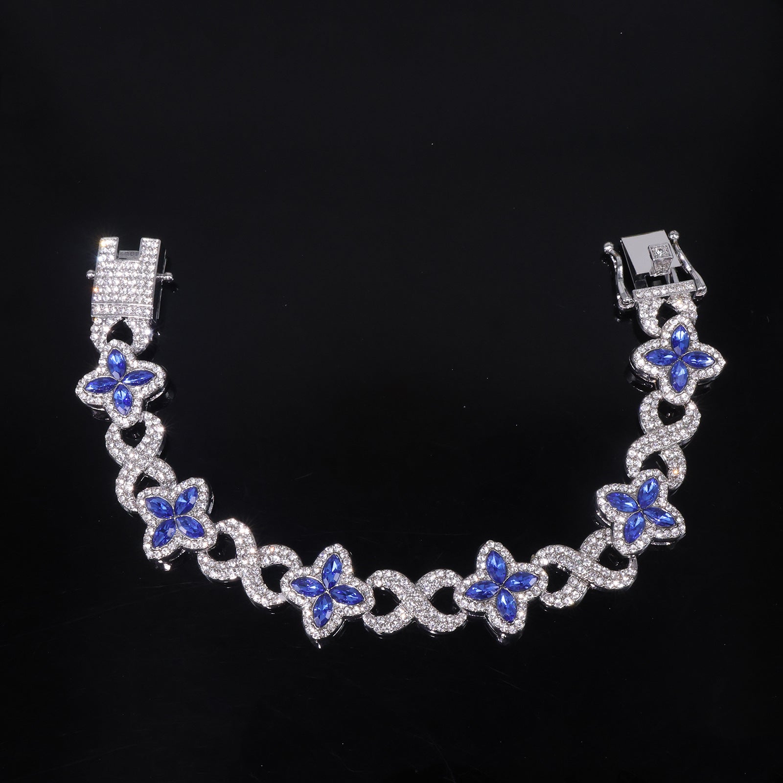Four Leaf Clover Necklace For Unisex Featuring Golden Zinc Alloy With Glass Inlay And Cuban Link Chain