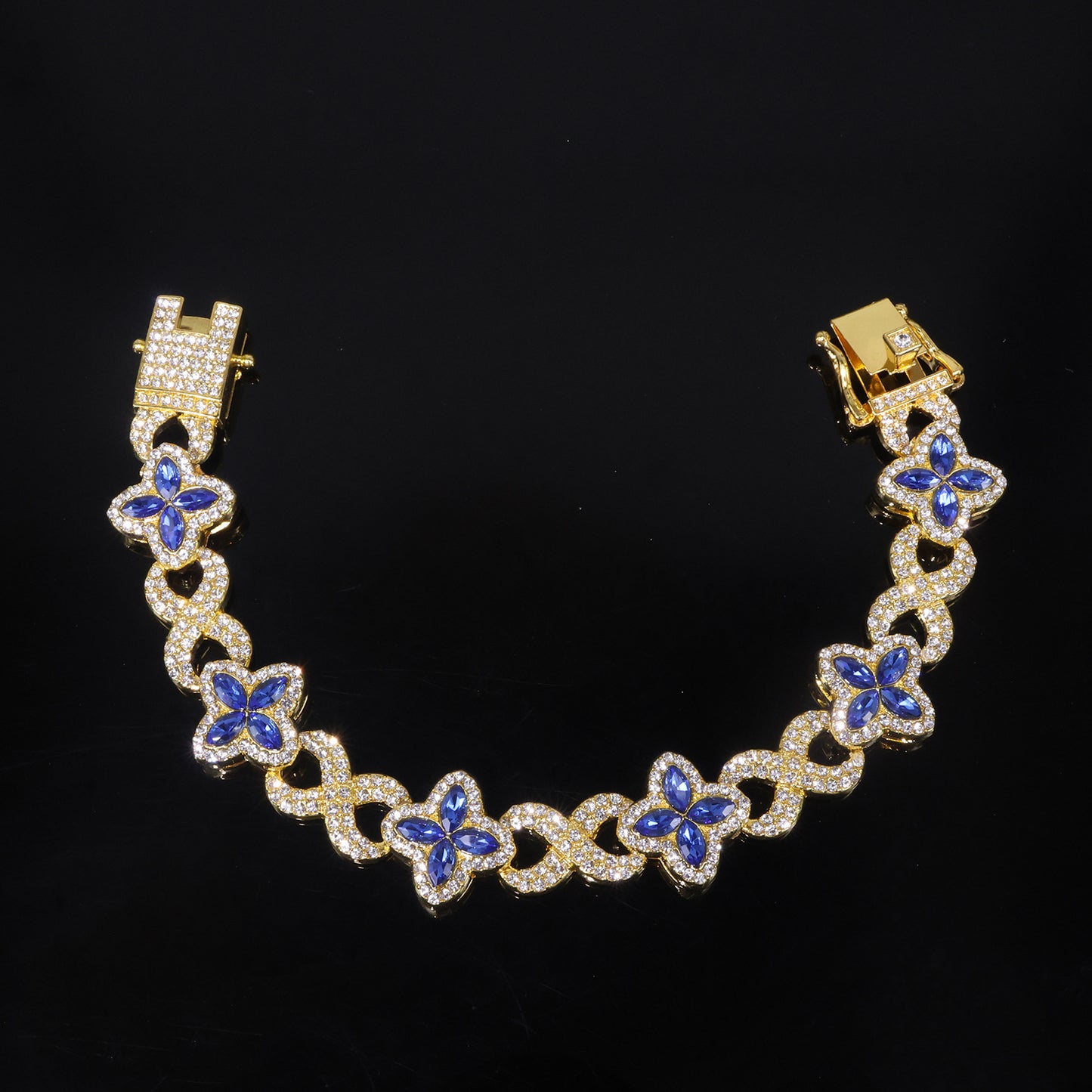 Four Leaf Clover Necklace For Unisex Featuring Golden Zinc Alloy With Glass Inlay And Cuban Link Chain