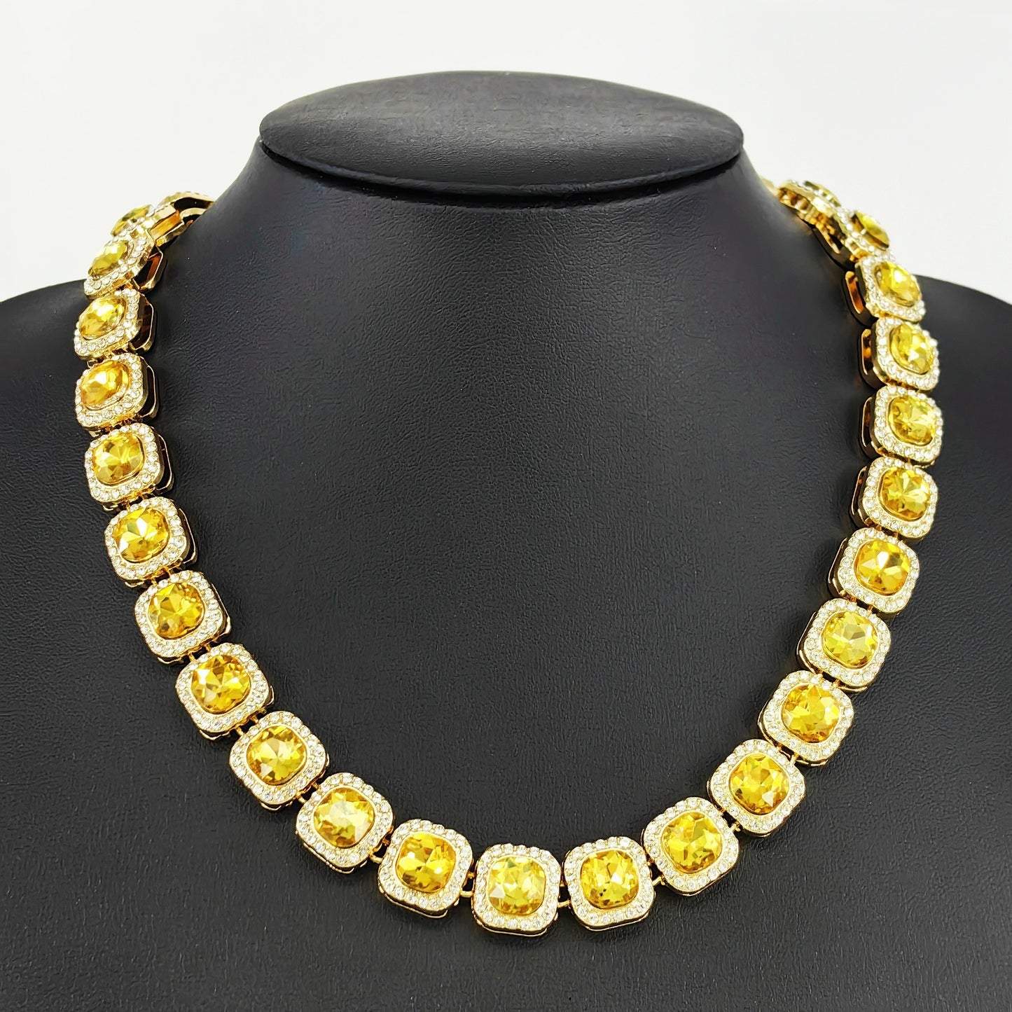 For Unisex Hip-Hop Golden Cuban Link Chain Curb Chain Made Of Zinc Alloy With Glass Inlay