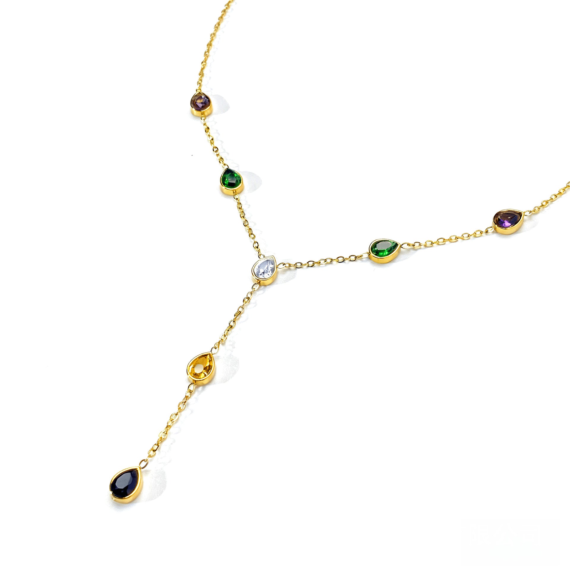 Round Pendant For Women Featuring Zircon Inlay Material With Electroplated Golden Plated Finish