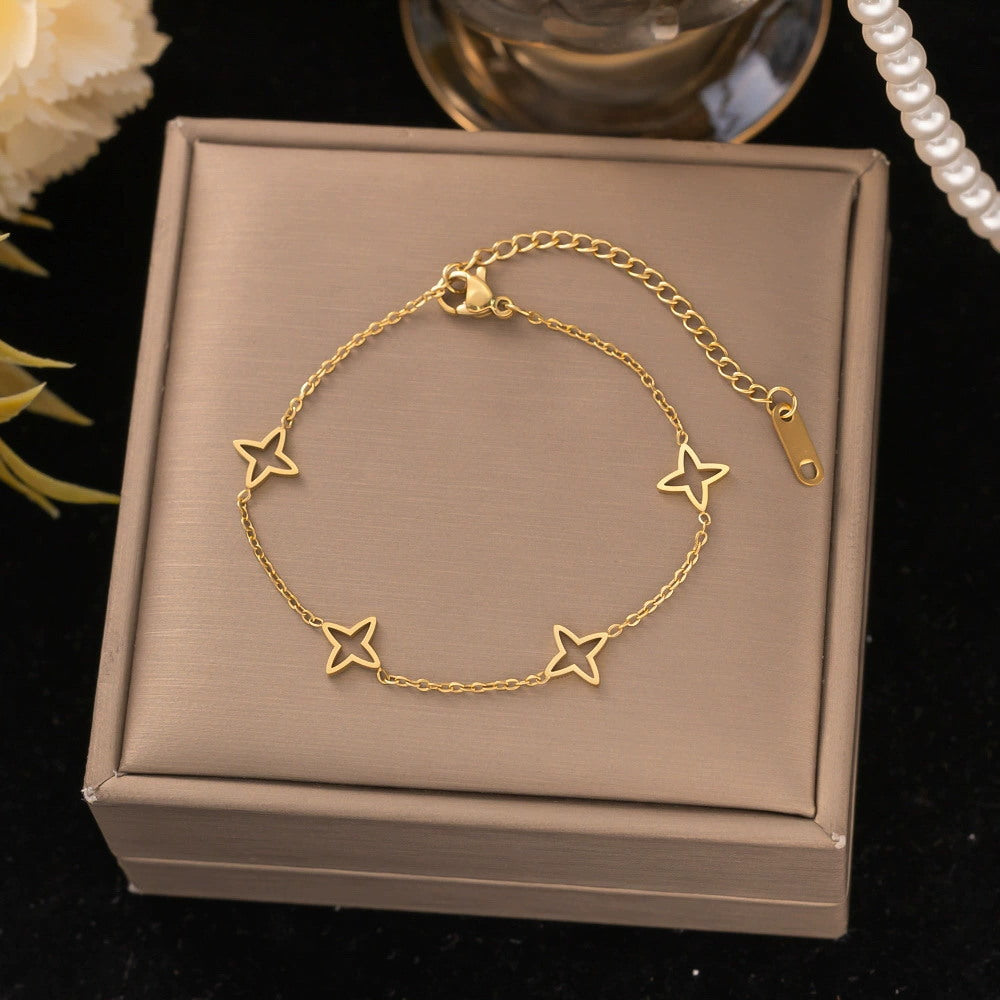 Star Pattern Women’s Titanium Steel Bracelets For Everyday Wear Featuring Electroplated 14K Real Gold Plated Cable Chain