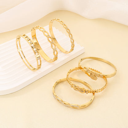 Geometric Three-dimensional Bangle For Women In 304 Stainless Steel With 18K Real Gold Plated And Rhinestones Inlay