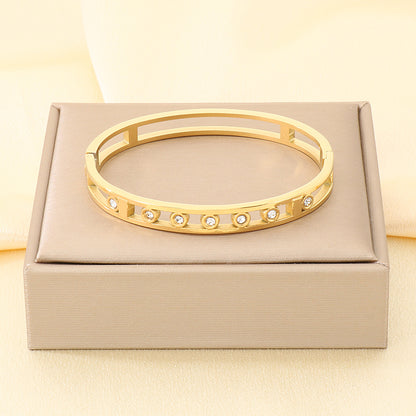 Geometric Three-dimensional Bangle For Women In 304 Stainless Steel With 18K Real Gold Plated And Rhinestones Inlay