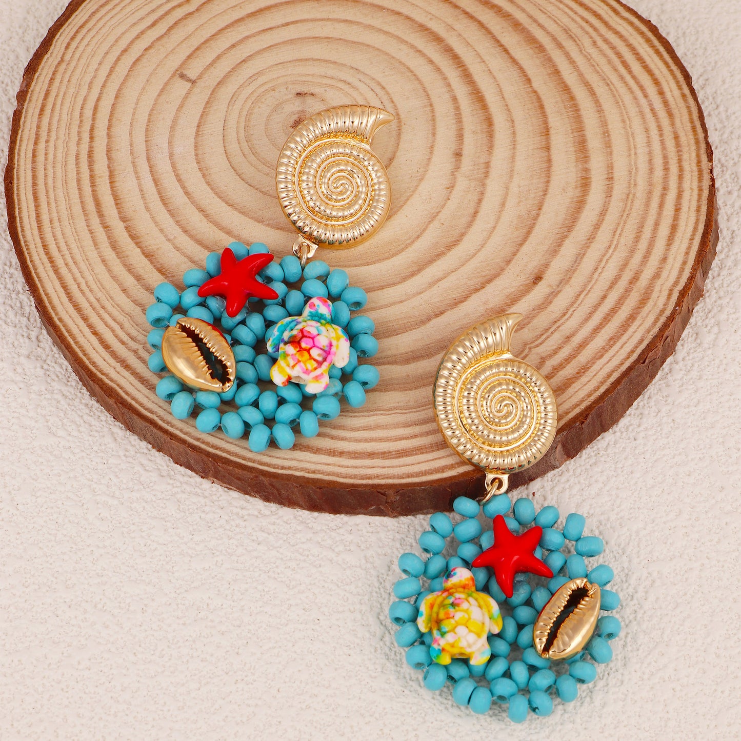 Bohemian Tortoise Necklace For Women In Blue Alloy With Seed Bead Inlay Featuring Turtle Design