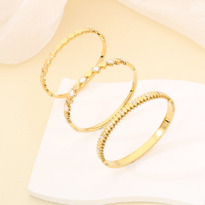 Heart Shape Three-dimensional Bangle For Women In 304 Stainless Steel With 18K Real Gold Plated And Rhinestones Inlay