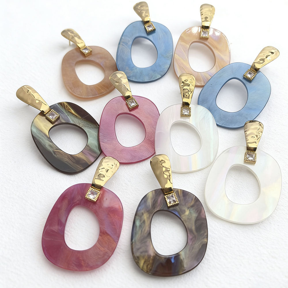Retro Oval Resin Earrings For Women Featuring Rhinestones For Elegant Style