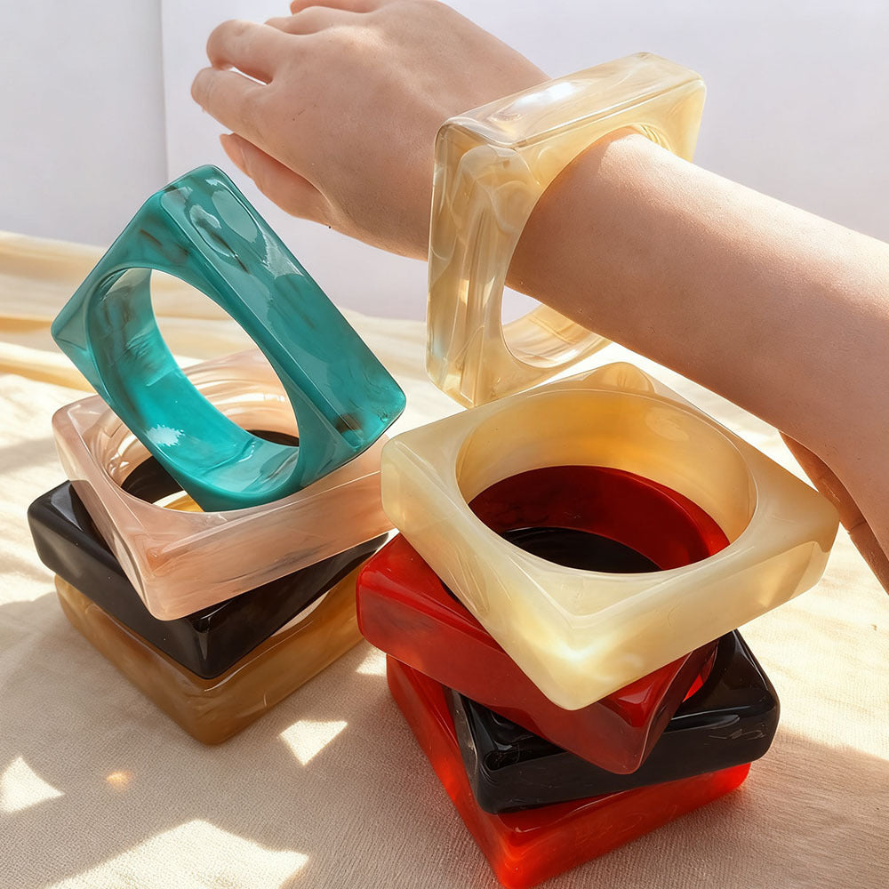 Geometric Retro Acrylic Bangle For Women In Multicolor