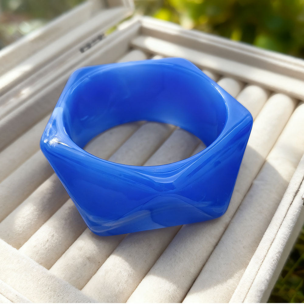 Retro Black Acrylic Rhombus Bangle For Women