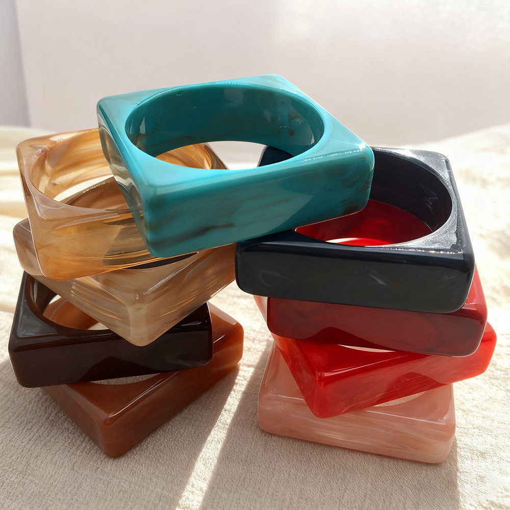 Geometric Retro Acrylic Bangle For Women In Multicolor