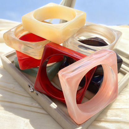 Geometric Retro Acrylic Bangle For Women In Multicolor