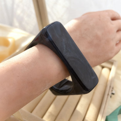 Geometric Retro Acrylic Bangle For Women In Multicolor
