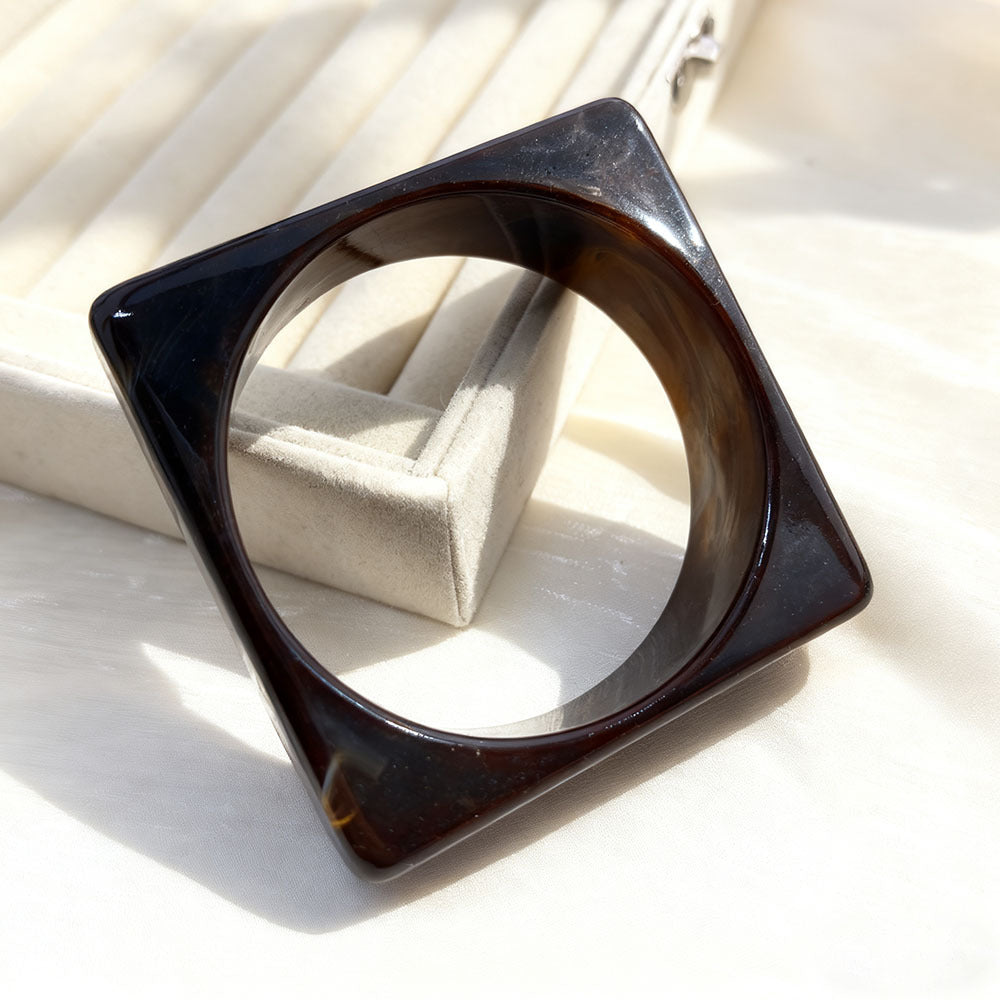 Geometric Retro Acrylic Bangle For Women In Multicolor