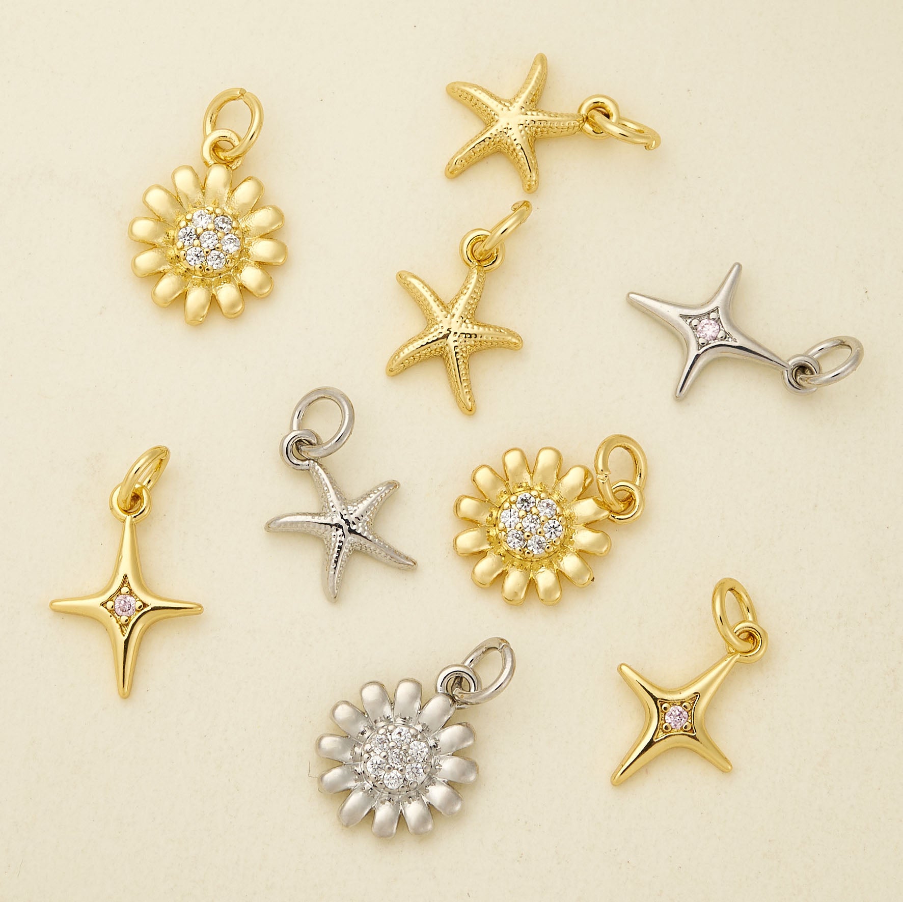 Sunflower Pendant Copper With 18K Gold Electroplated Finish And Zircon Inlay, 0.05-0.08µm Thickness, 1 Pc