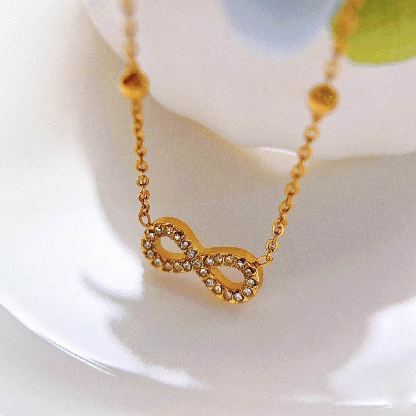 Infinity Bracelet For Women In Electroplated Titanium Steel With 14K Real Gold Plated Cable Chain