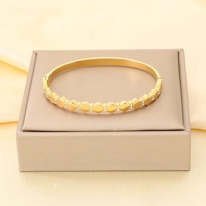 Heart Shape Three-dimensional Bangle For Women In 304 Stainless Steel With 18K Real Gold Plated And Rhinestones Inlay