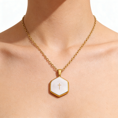 Geometric Three-dimensional Pendant Necklace For Women In 304 Stainless Steel With 18K Real Gold Plated O Chain