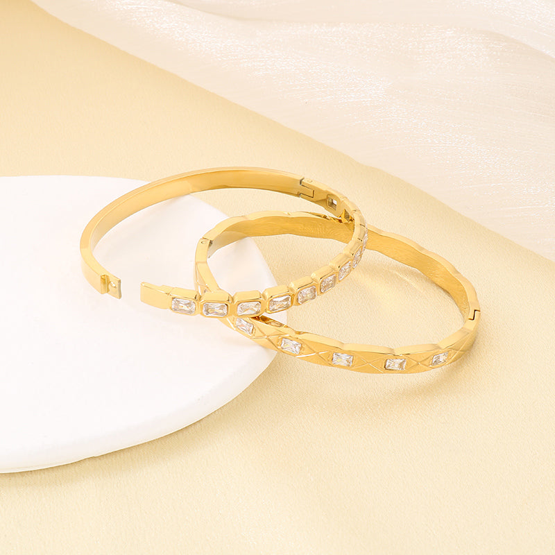 Three-dimensional Square Bangle For Women In 304 Stainless Steel With 18K Real Gold Plating And Rhinestone Inlay