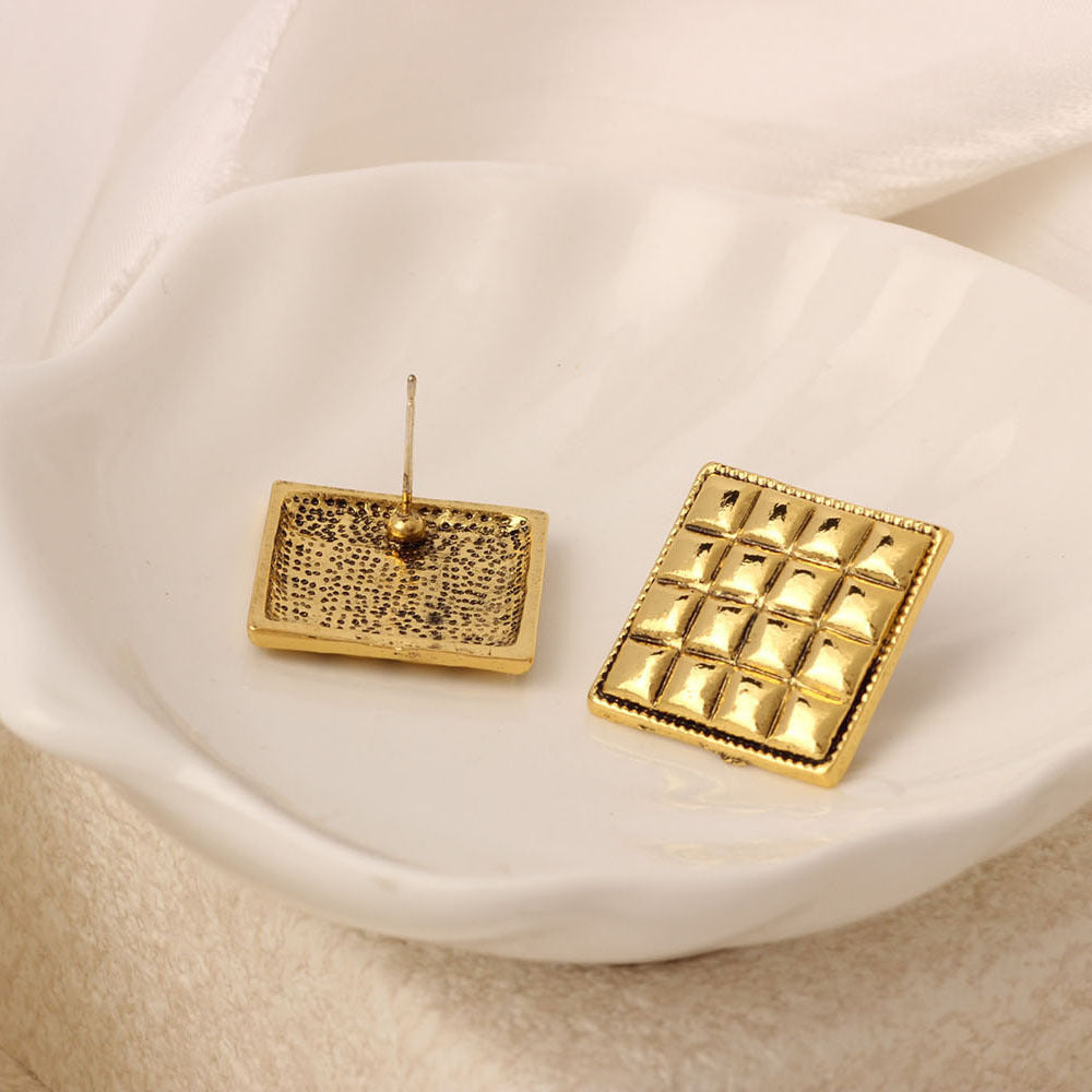 Golden Simple Style Flowers Stud Earrings For Women In Zinc Alloy With Crystal Inlay
