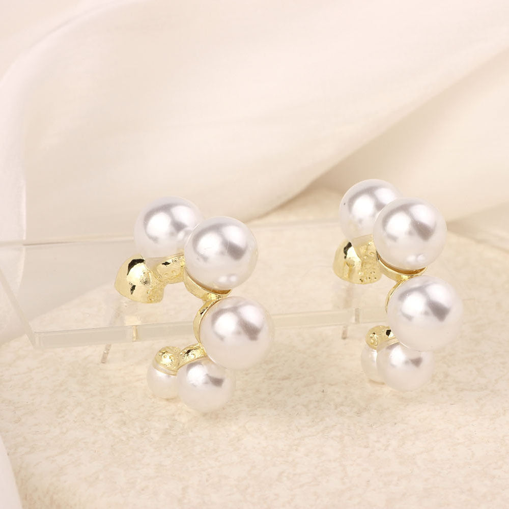 Golden Simple Style Flowers Stud Earrings For Women In Zinc Alloy With Crystal Inlay