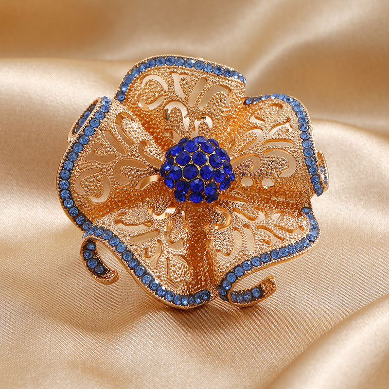 Ethnic Style Open Ring With Flowers Design, 1 PCS Package, Alloy Material With KC Golden Plated And Rhinestones Inlay