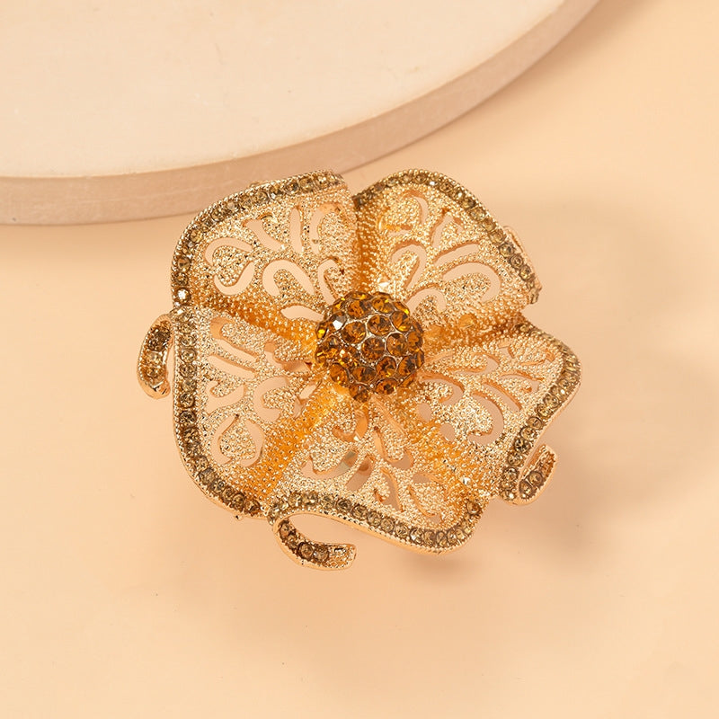 Ethnic Style Open Ring With Flowers Design, 1 PCS Package, Alloy Material With KC Golden Plated And Rhinestones Inlay