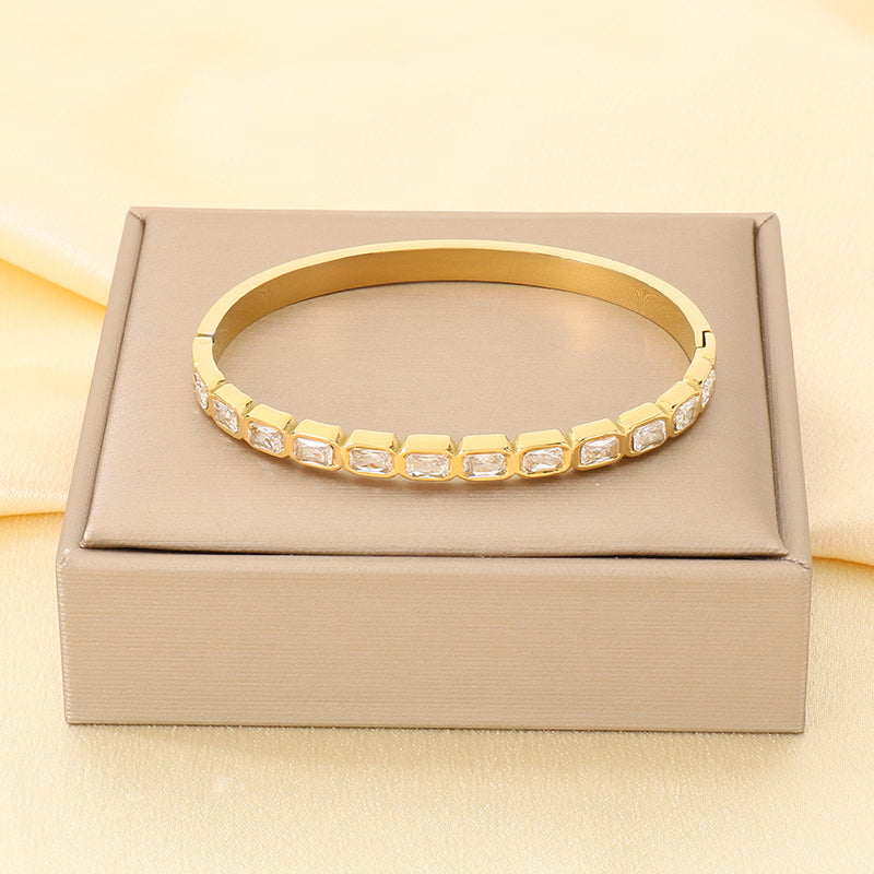 Three-dimensional Square Bangle For Women In 304 Stainless Steel With 18K Real Gold Plating And Rhinestone Inlay