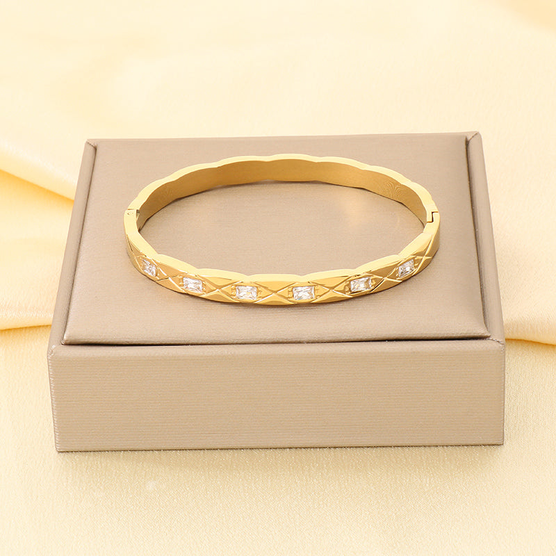 Three-dimensional Square Bangle For Women In 304 Stainless Steel With 18K Real Gold Plating And Rhinestone Inlay