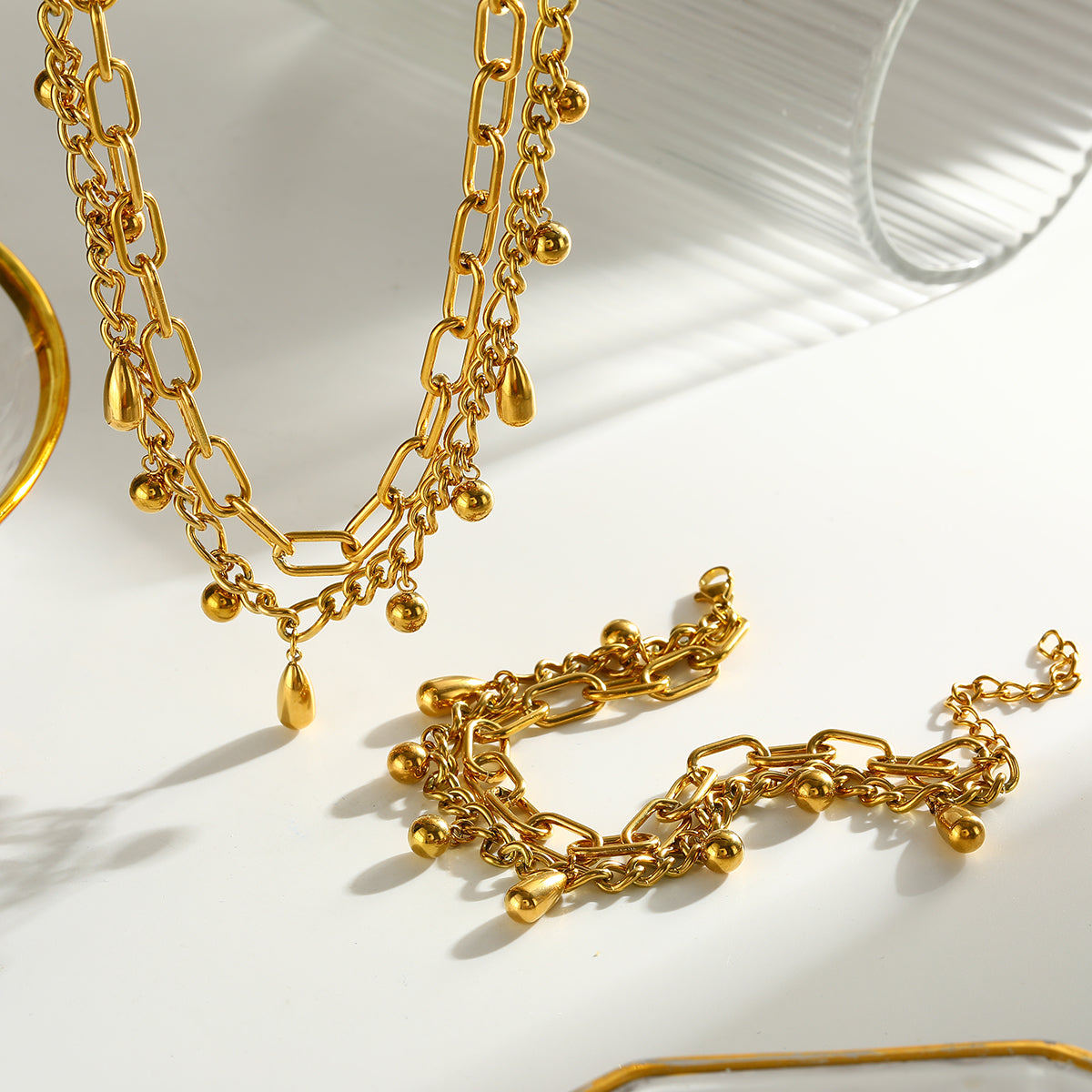 Round Electroplated Jewelry Set For Women In 304 Stainless Steel With 18K Real Gold Plated Finish And Paperclip Chain