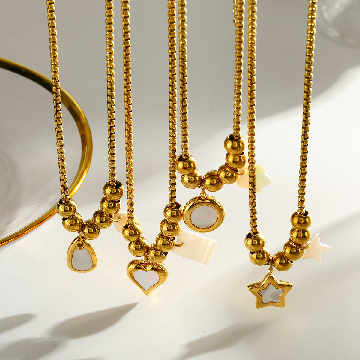 Round Pendant Necklace For Women Featuring 201 Stainless Steel With 18K Real Gold Plated Box Chain, Perfect For Valentine's Day
