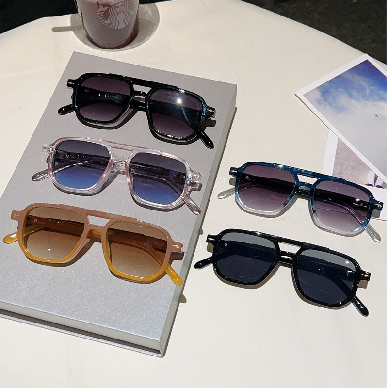 Unisex Square Full Frame Sunglasses With PC Lens Material In Black For Spring And Summer