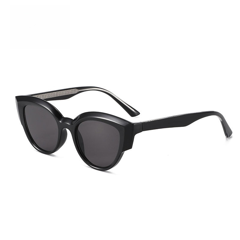 Unisex Cat Eye Full Frame Sunglasses With PC Lens Material In Black, Perfect For Spring