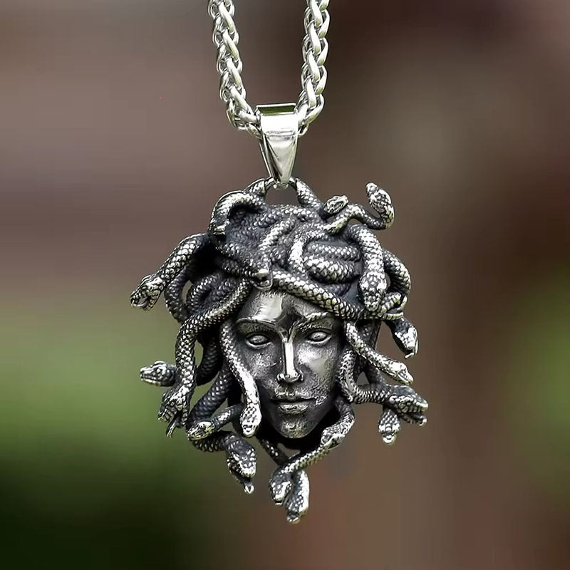 Gothic Snake Pendant Necklace For Unisex Featuring Electroplated Zinc Alloy With Twisted Rope Chain