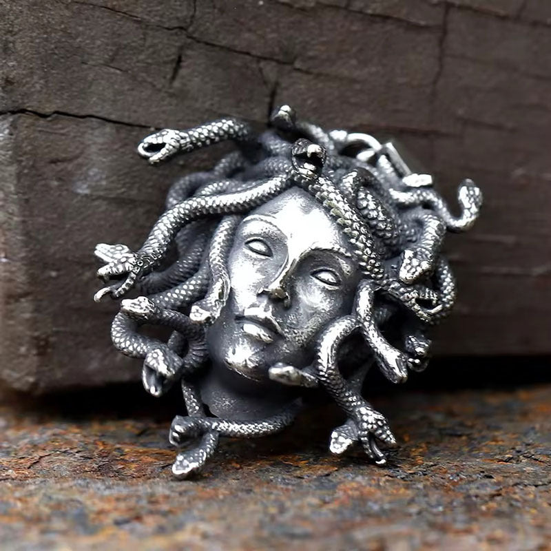 Gothic Snake Pendant Necklace For Unisex Featuring Electroplated Zinc Alloy With Twisted Rope Chain