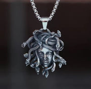 Necklace (Pearl Chain)
