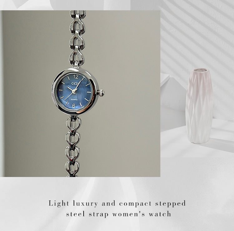 Women's Quartz Watch With Stainless Steel Strap And Jewelry Buckle, Featuring Tempered Glass Mirror And Pointer Display
