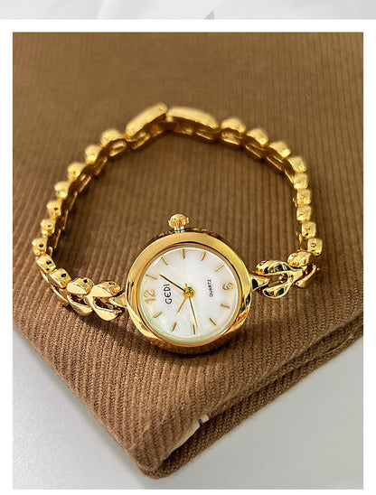 Women's Quartz Watch With Stainless Steel Strap And Jewelry Buckle, Featuring Tempered Glass Mirror And Pointer Display