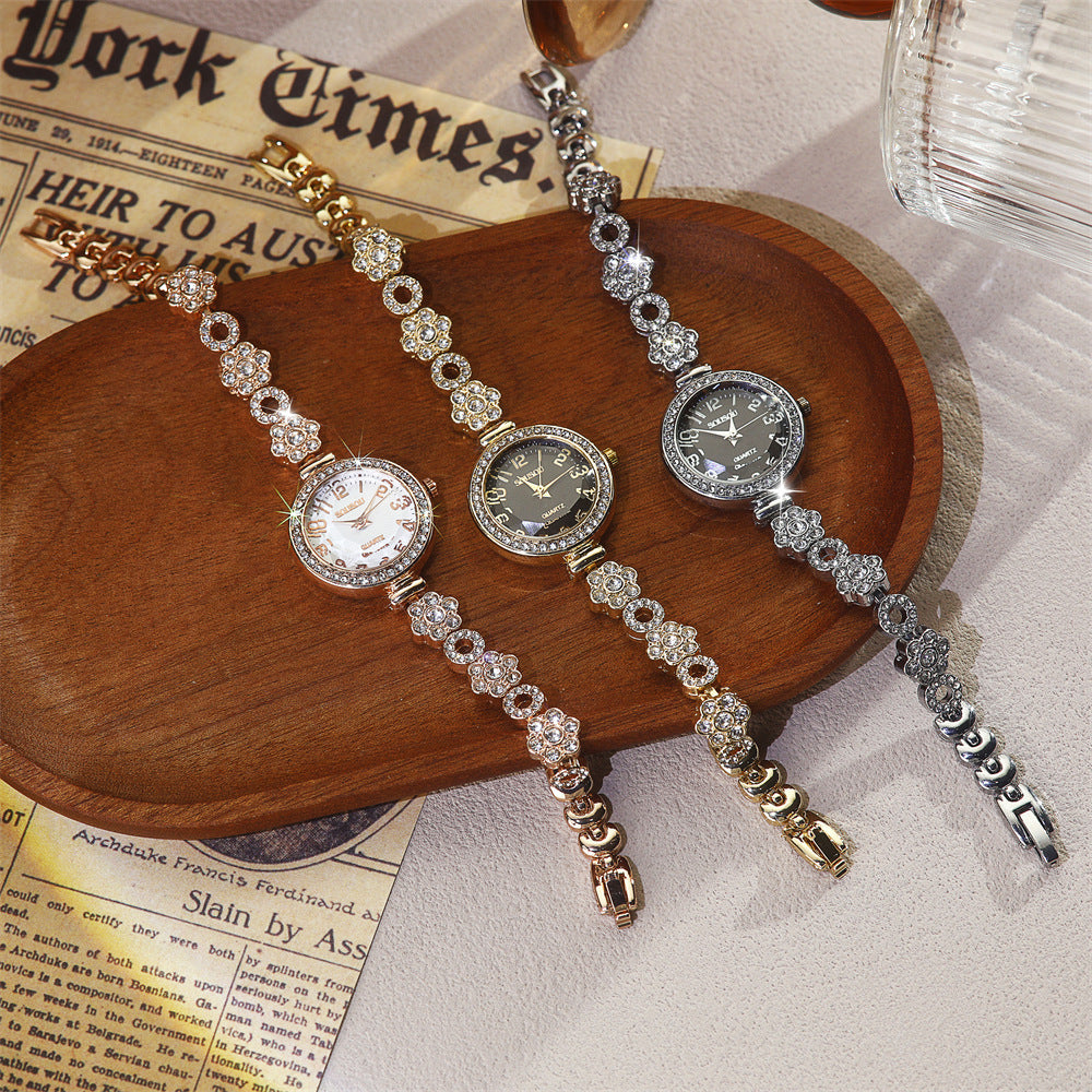 Women's Quartz Watch With Stainless Steel Strap And Jewelry Buckle Featuring Ordinary Glass Mirror And Pointer Display
