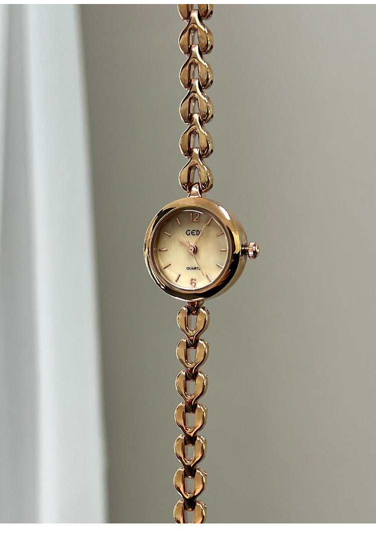 Women's Quartz Watch With Stainless Steel Strap And Jewelry Buckle, Featuring Tempered Glass Mirror And Pointer Display
