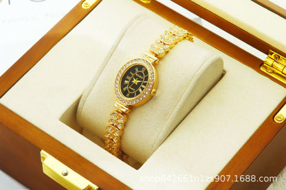 Women's Quartz Watch With Stainless Steel Strap And Buckle, Featuring Tempered Glass Mirror And Pointer Display