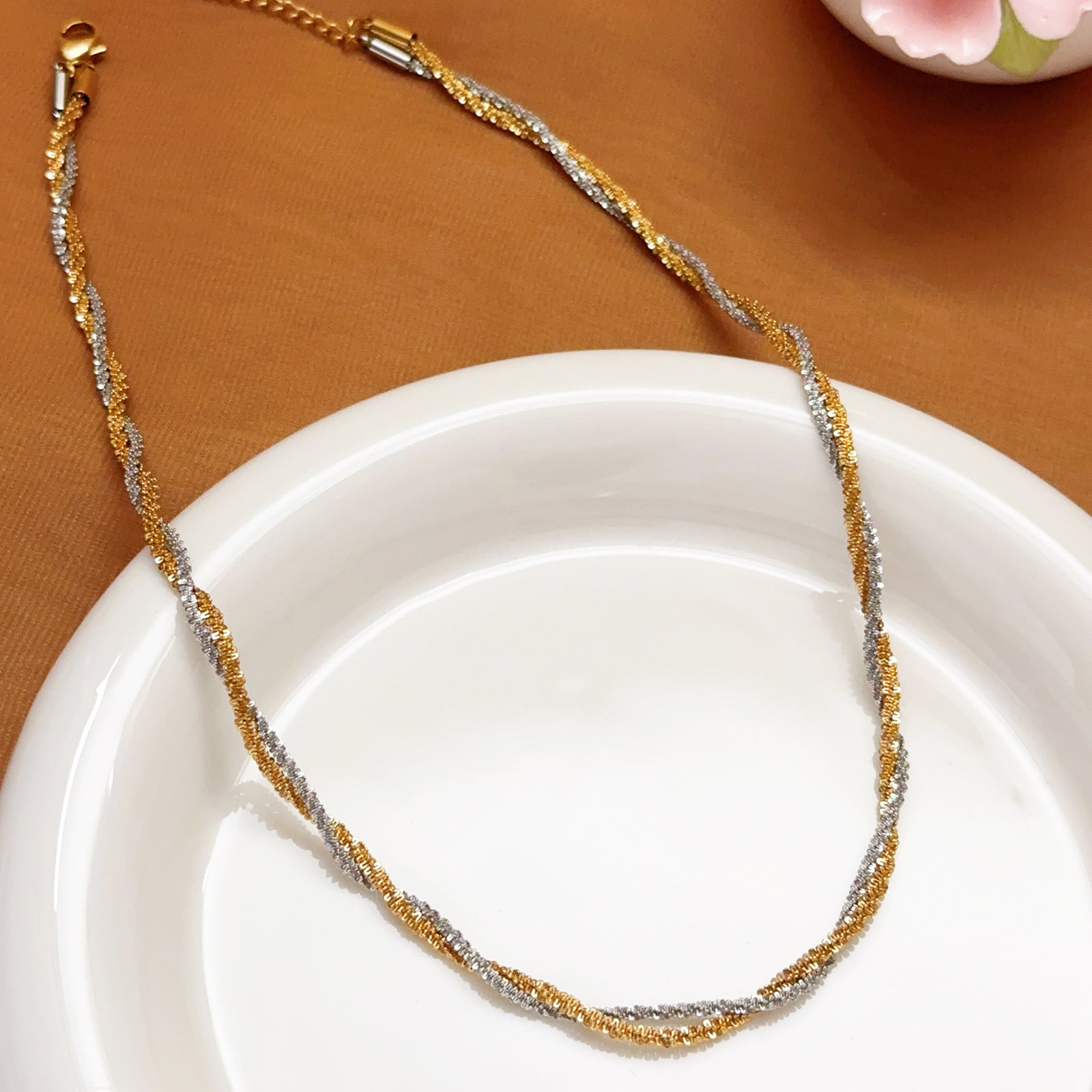 For Women Waterproof Non Tarnish Titanium Steel Jewelry Set With Electroplated Gold Plating And Twisted Rope Chain